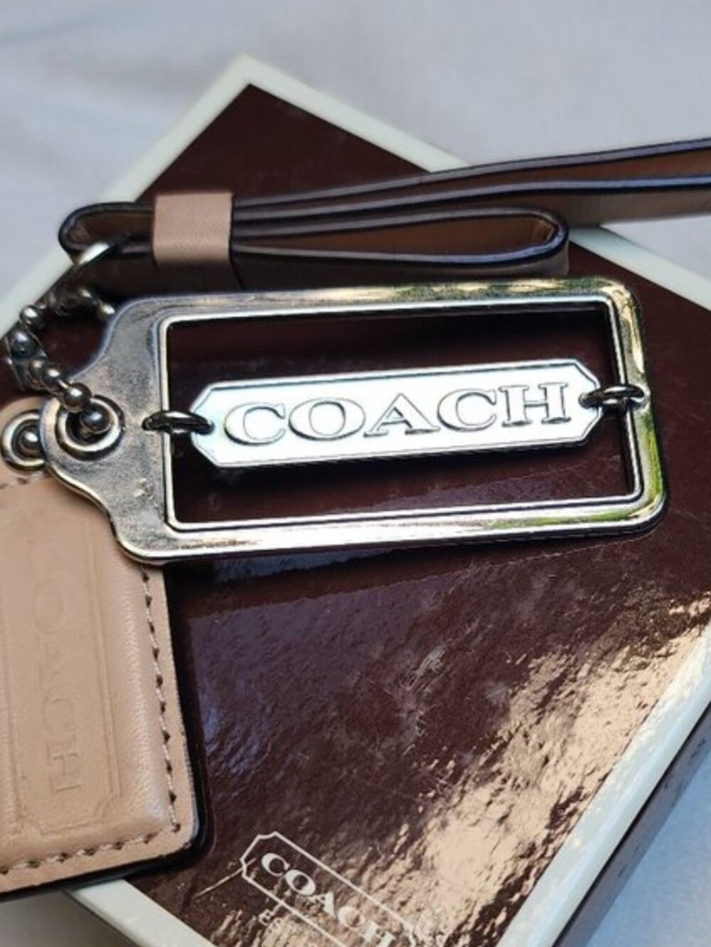 EUC bundle COACH 3 piece Keychains tan, silver WITH COACH gift box - Picture 15 of 15